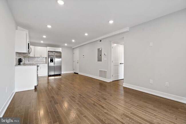 Building Photo - 1530 N Palethorp St