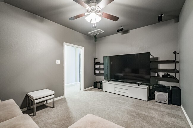 Building Photo - 27002 Calaway Falls Ln