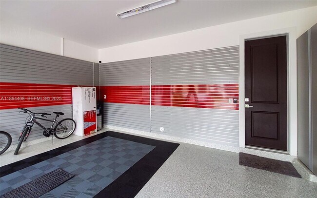 Building Photo - 14680 SW 17th St