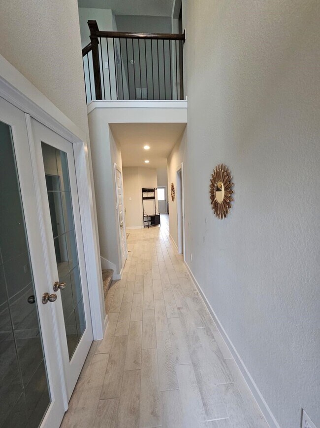 Building Photo - 5639 Silverleaf Oak Ln