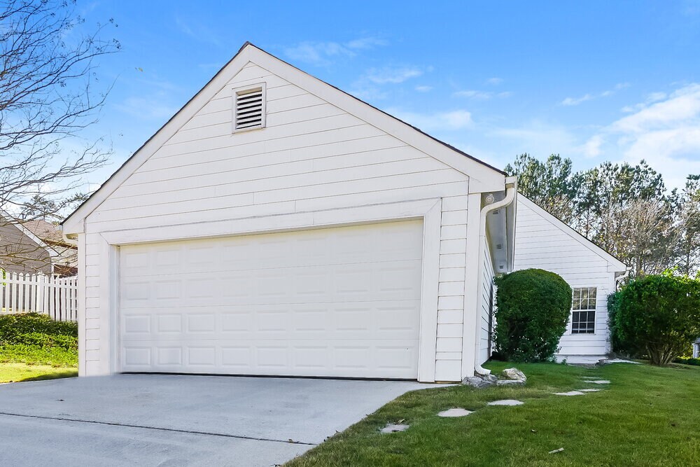 Building Photo - 537 Anglewood Trace