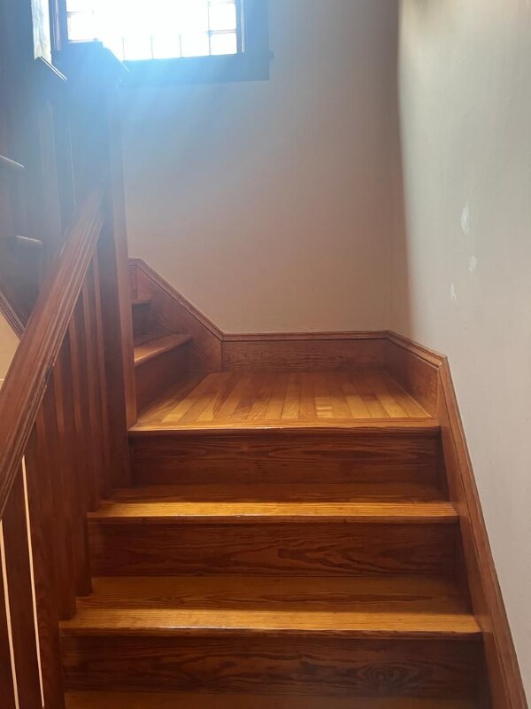 Building Photo - 40 Fairfax Rd