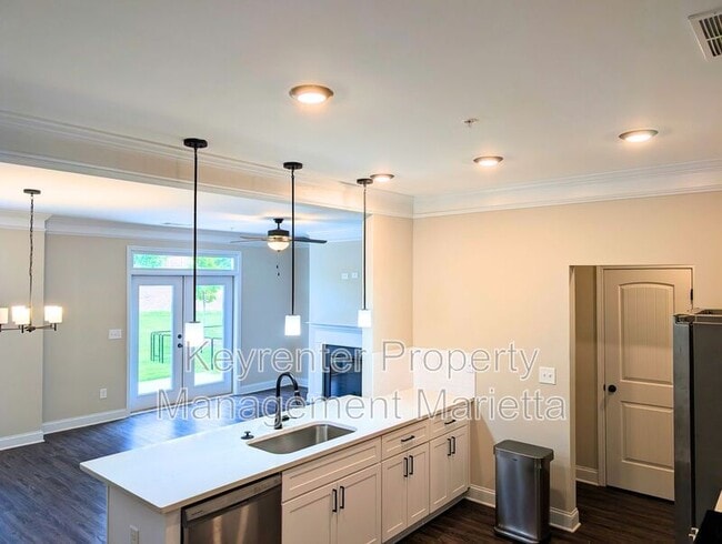 Building Photo - 1517 Burberry Aly
