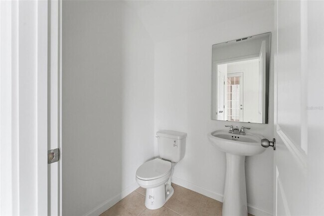 Building Photo - 2462 Celebration Blvd