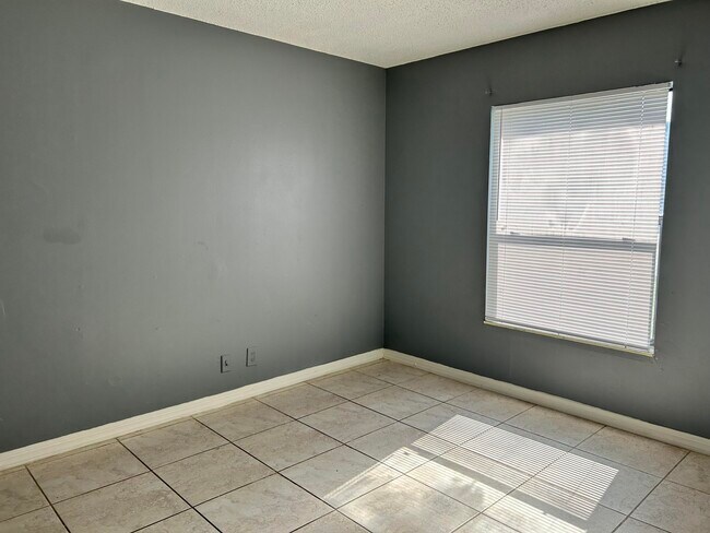 Building Photo - 23 Crossings Cir