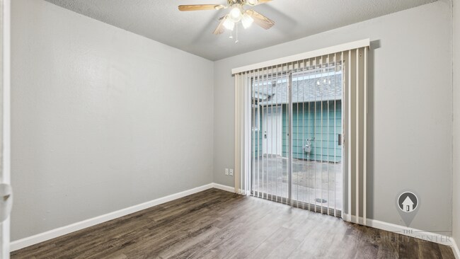 Building Photo - Charming Updated Gem Near Quail Springs!