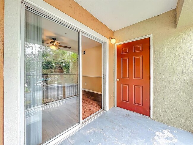 Building Photo - 713 Crest Pines Dr