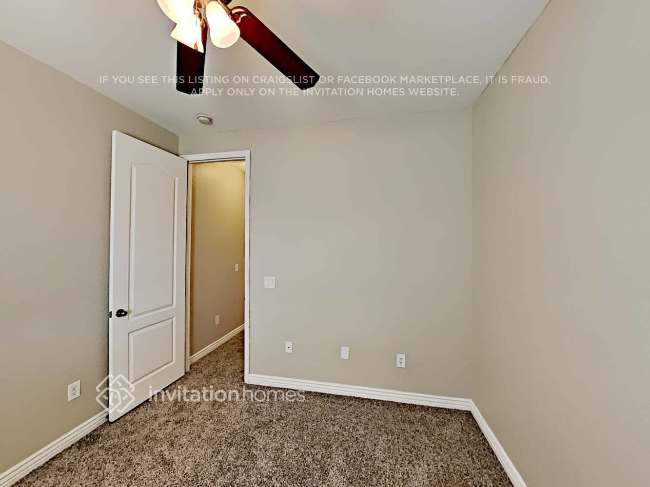 Building Photo - 9516 E Baywood Ave