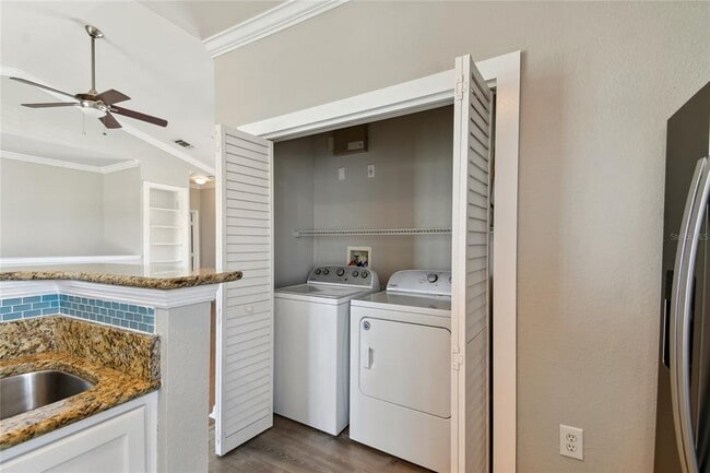 Building Photo - 5000 Culbreath Key Way