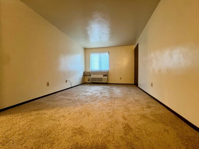 Building Photo - 110 Kellywood Manor