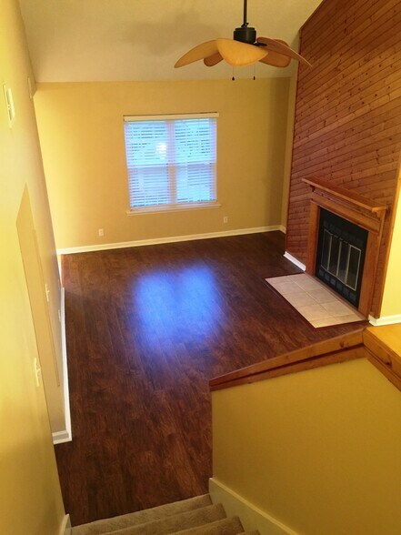 Building Photo - 1057 Stones Throw Dr NW