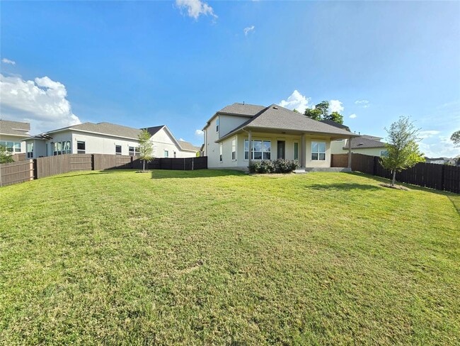 Building Photo - 600 C-Bar Ranch Trl