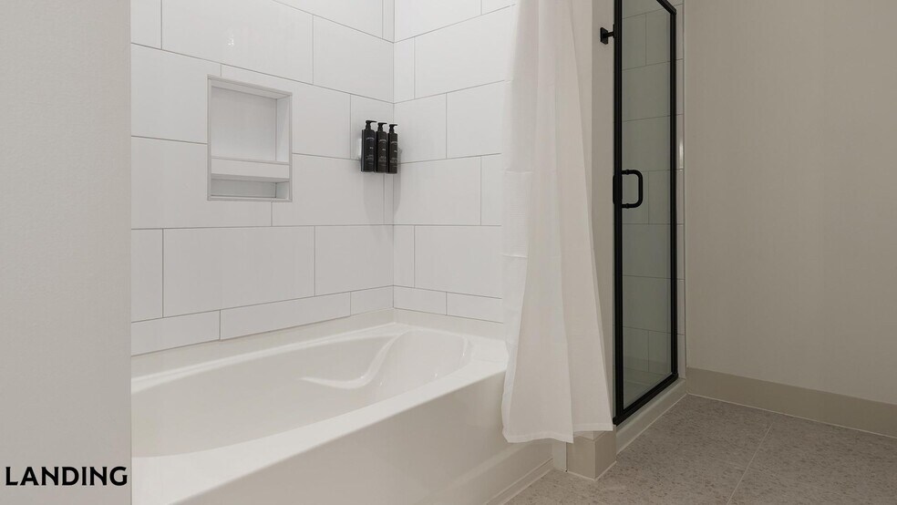 Building Photo - 18111 La Cantera Terrace