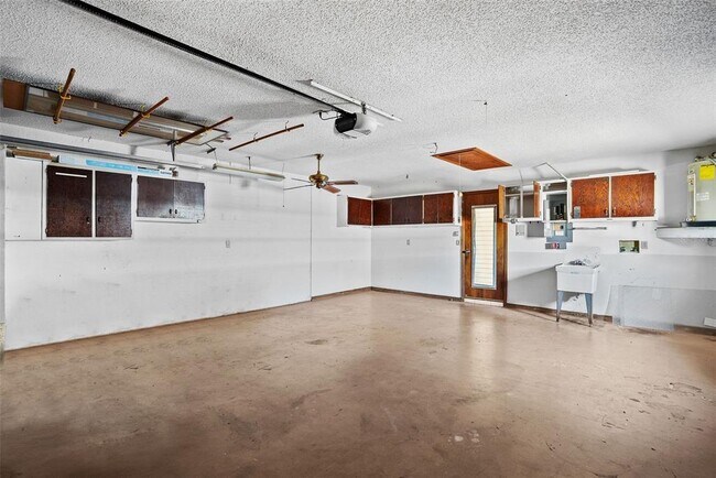 Building Photo - 241 Dartmouth Ave