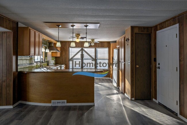 Building Photo - 563 Terry Trl