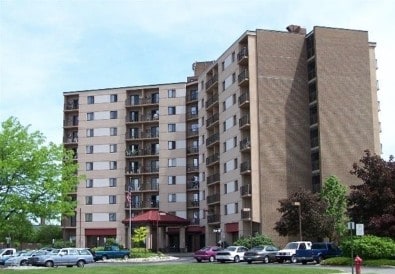 Primary Photo - Maplewood Manor