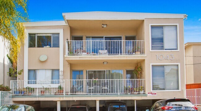 Building Photo - 1043 5th St