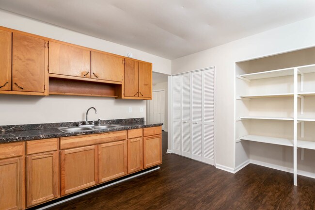 Building Photo - 145 Newcastle St