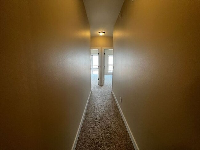 Building Photo - $2,500 | 2 Bedroom, 2.5 Bathroom Luxury Co...