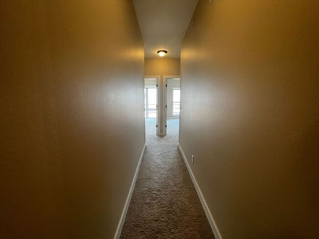 Building Photo - $2,550 | 2 Bedroom, 2.5 Bathroom Luxury Co...