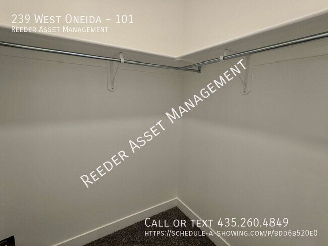 Building Photo - 239 West Oneida-101