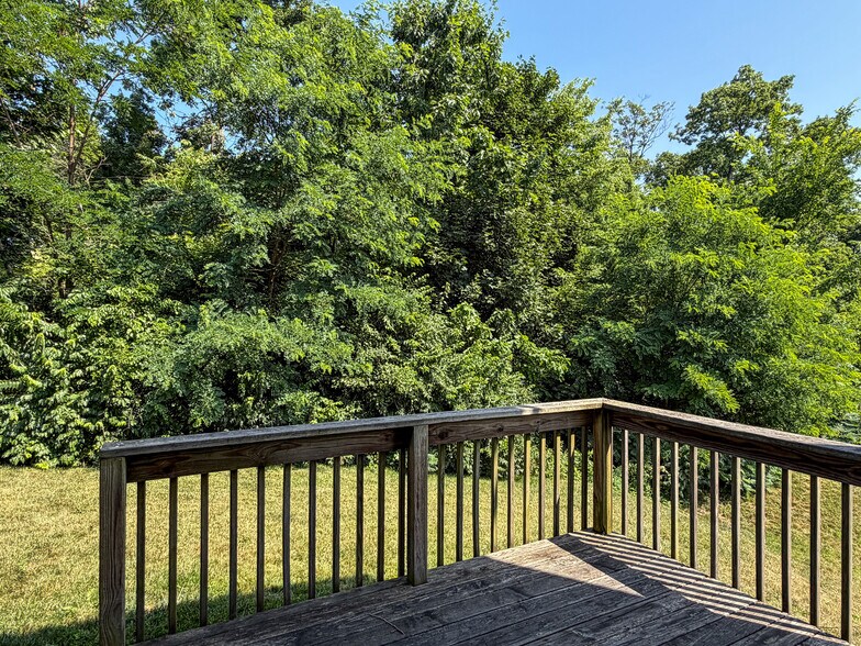 Building Photo - 271 Wildflower Dr