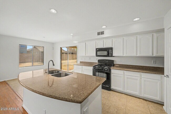 Building Photo - 15449 W Tasha Cir
