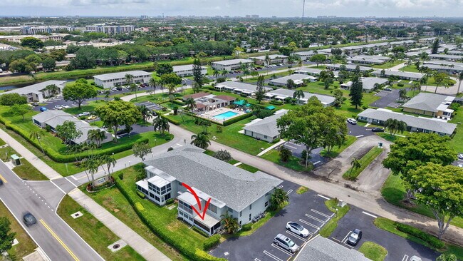 Building Photo - 2401 Del-Aire Blvd