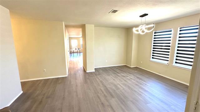 Building Photo - 817 Lark Dr