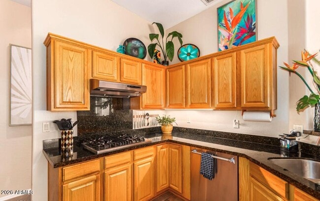 Building Photo - 7319 W Surrey Ave