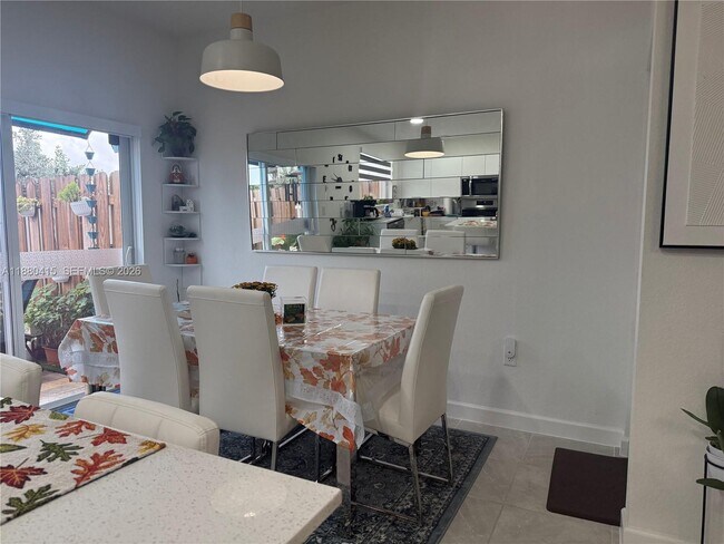 Building Photo - 12109 NW 24th Ct