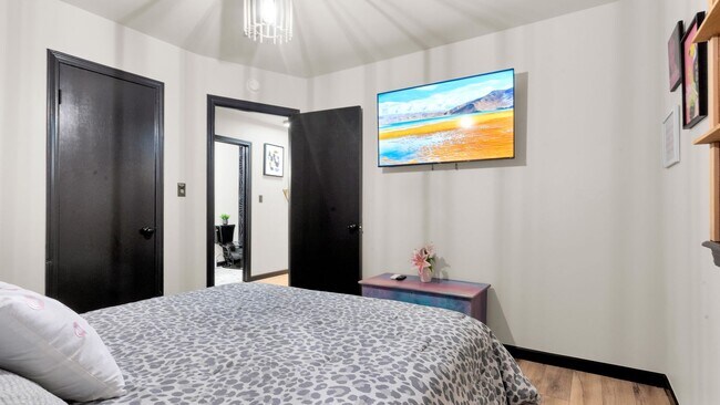 Building Photo - 3/2 Ardmore Near Mercy Hospital, Shopping, and Eats!