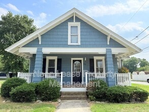 Building Photo - 100 Governors Ave