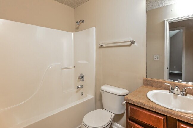 Building Photo - 4182 Arabian Way SW