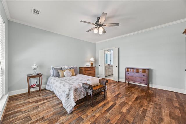 Building Photo - 425 Chippendale Dr