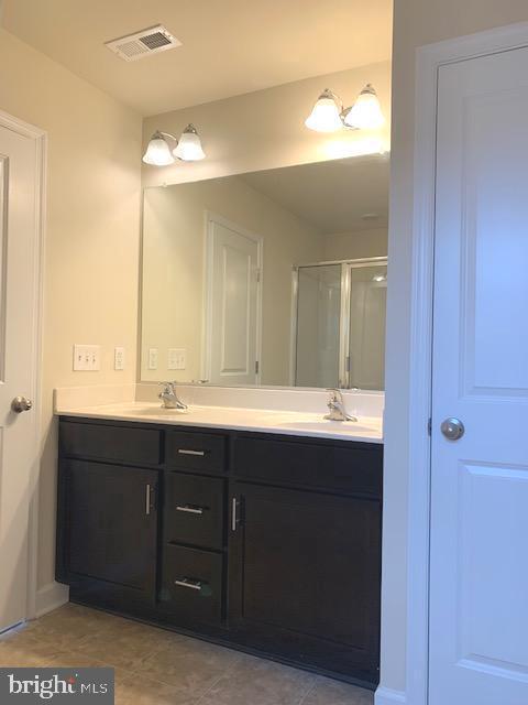Building Photo - 6904 Lunette Ln