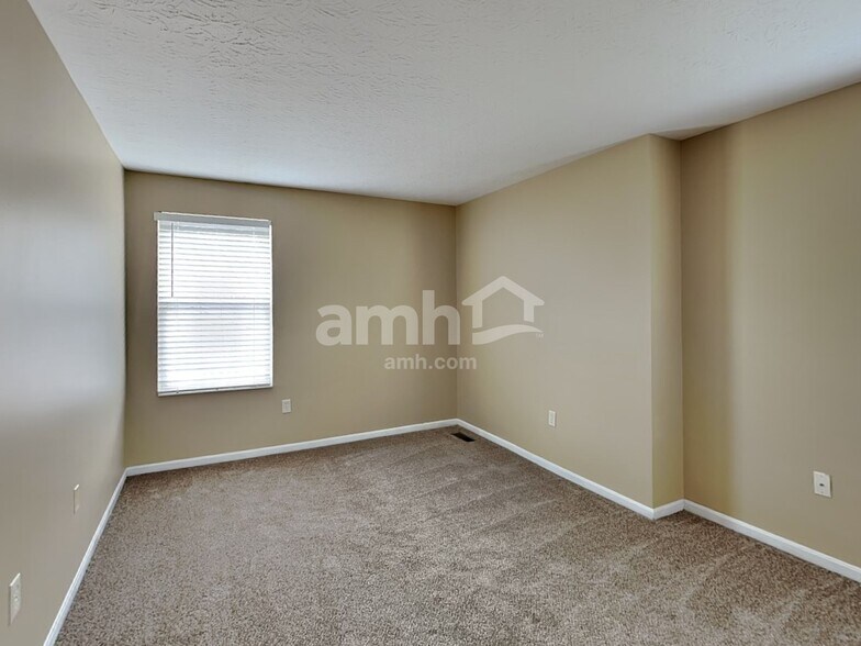 Building Photo - 6083 Weber Oaks Dr