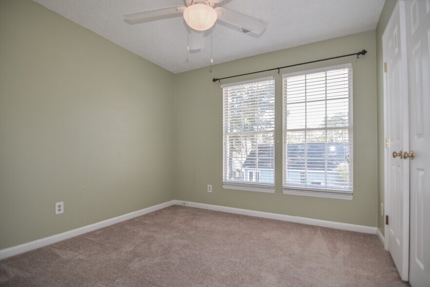 Building Photo - 205 Alydar Ct