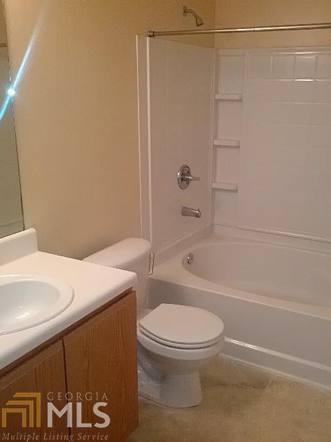 Building Photo - 7104 Fairington Village Dr