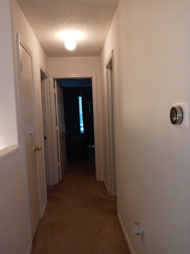 Building Photo - Enchanted Hills