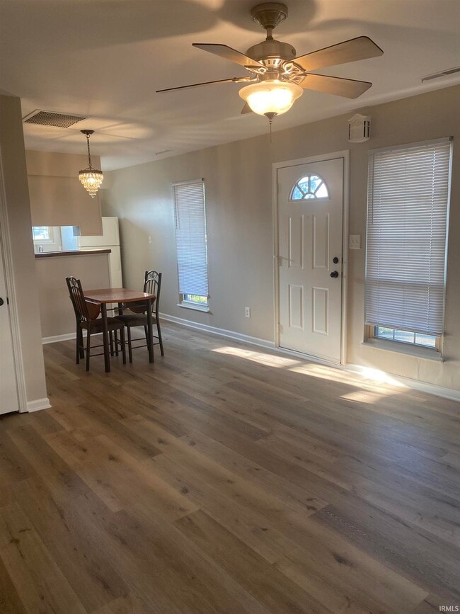 Building Photo - 5022 Woodmark Dr