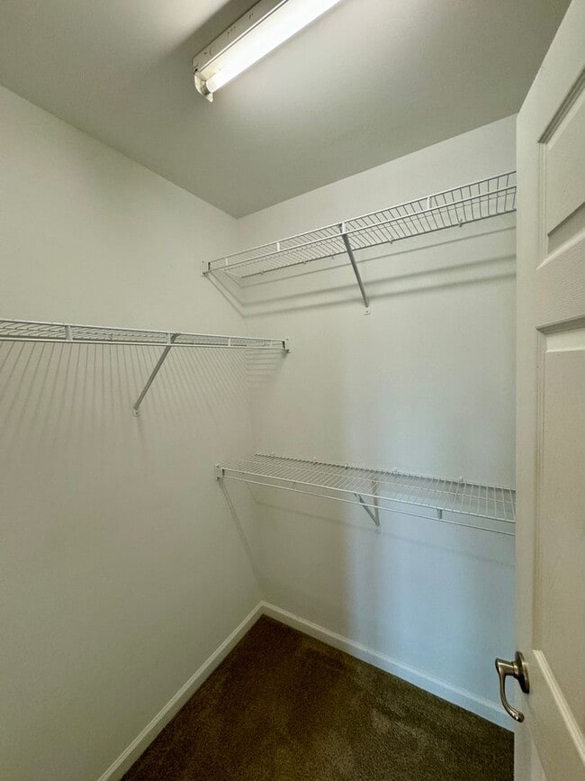 Building Photo - 3BR/2BA TOWNHOUSE IN BEREWICK - AVAILABLE ...