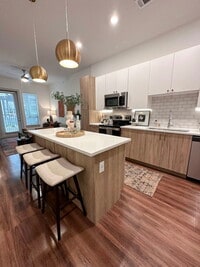 Building Photo - 127 Roberts Cut Off Rd