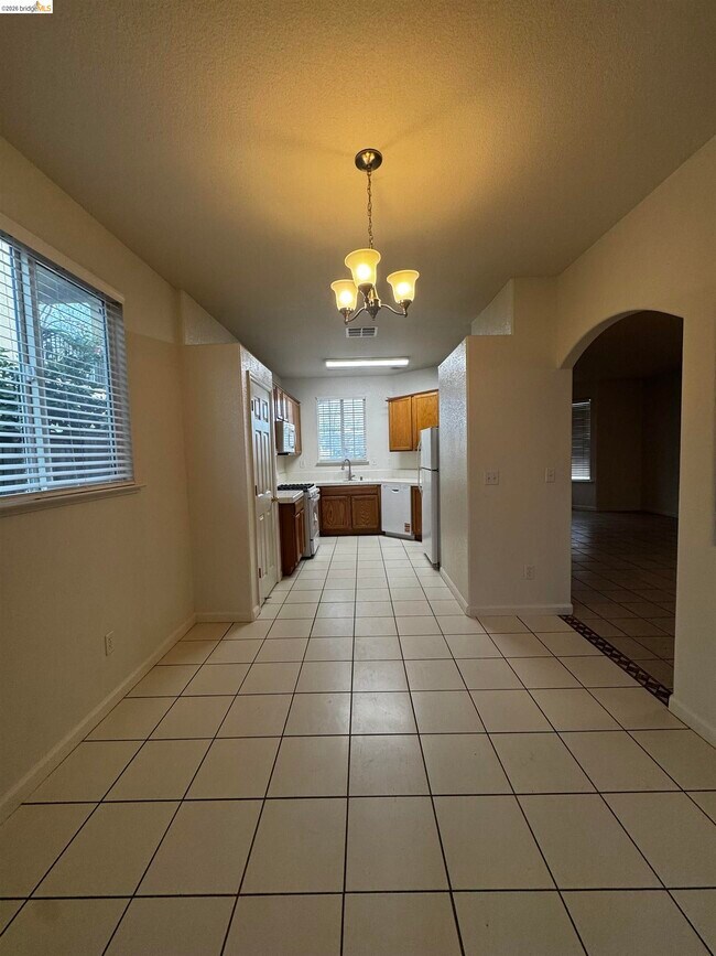 Building Photo - 8224 Shay Cir