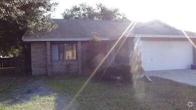 Building Photo - 2Bedroom 2 bathroom in Lakeland