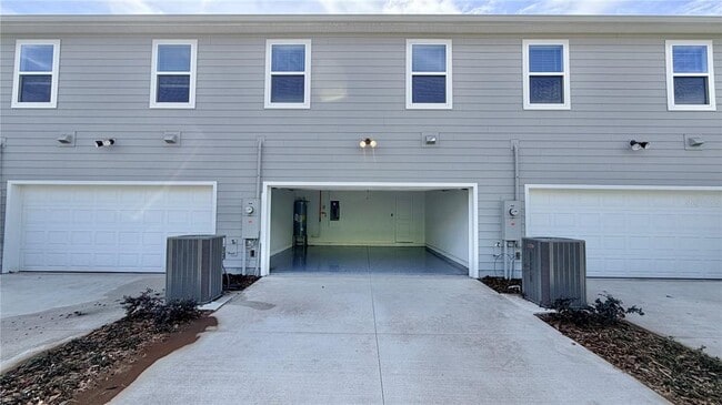 Building Photo - 11507 Harborview St