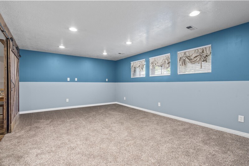 Building Photo - 609 N 1050 W