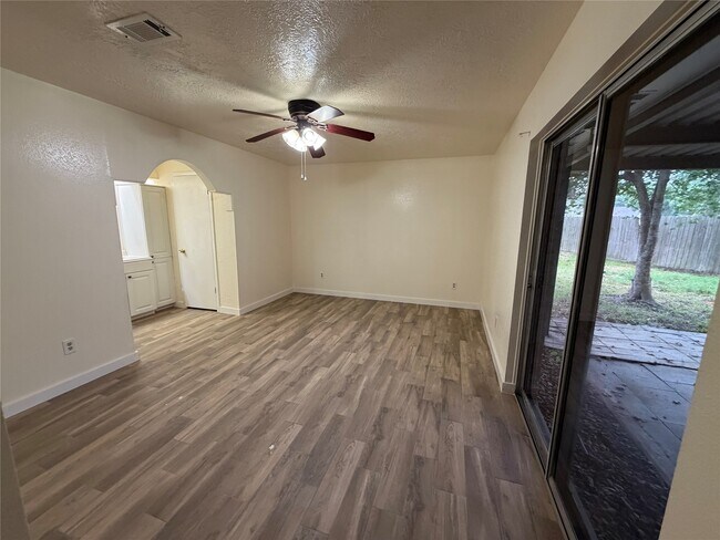 Building Photo - 16414 Paint Rock Rd