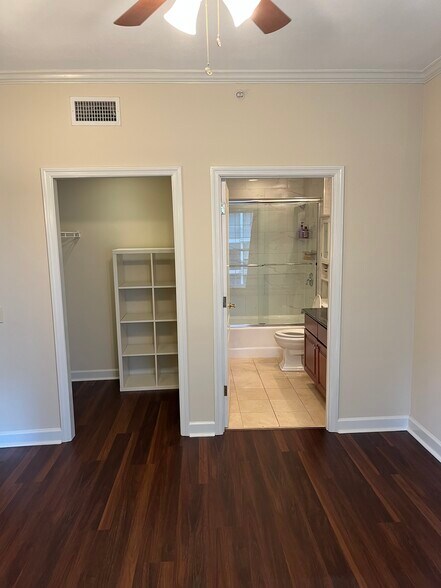 Bedroom/Closet/Bathroom - 195 14th St NE