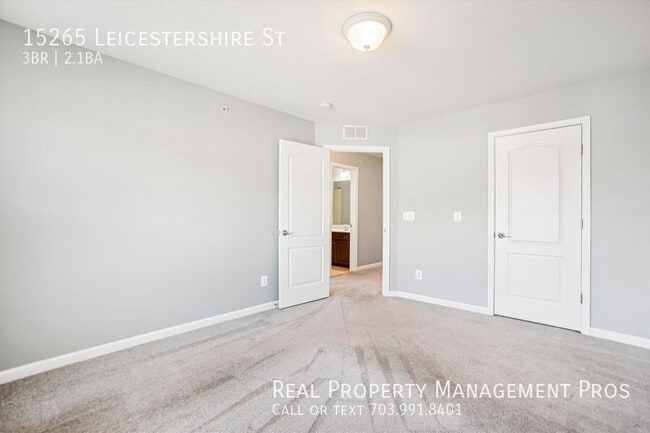 Building Photo - 15265 Leicestershire St